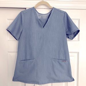 FIGS SCRUBS MEDIUM SET